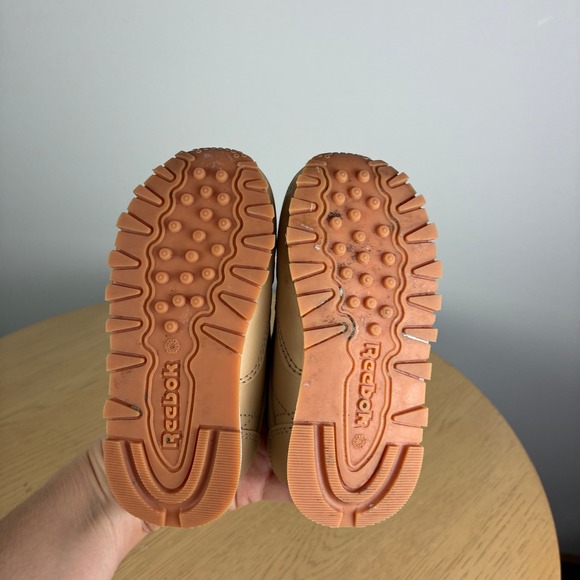 Reebok Classic Shoes Toddler 6 Tan Lace Up Sneakers Baby Retro Sporty Neutral - Picture 6 of 7